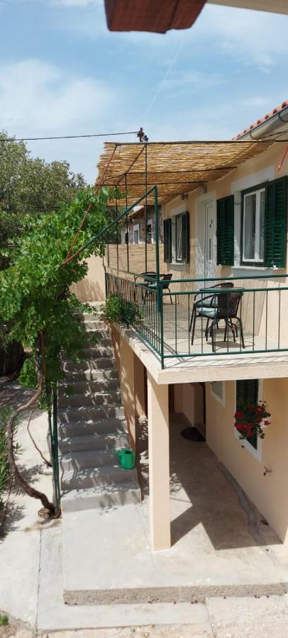 Apartments Lucky Лозовац Экстерьер фото